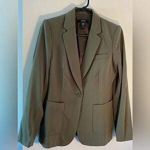 😍NWOT, Body by Victoria, Stylish, Olive Green Blazer in size 14